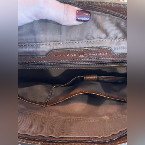 Circa 2000s Wilson’s leather brown satchel - Picture 8 of 9